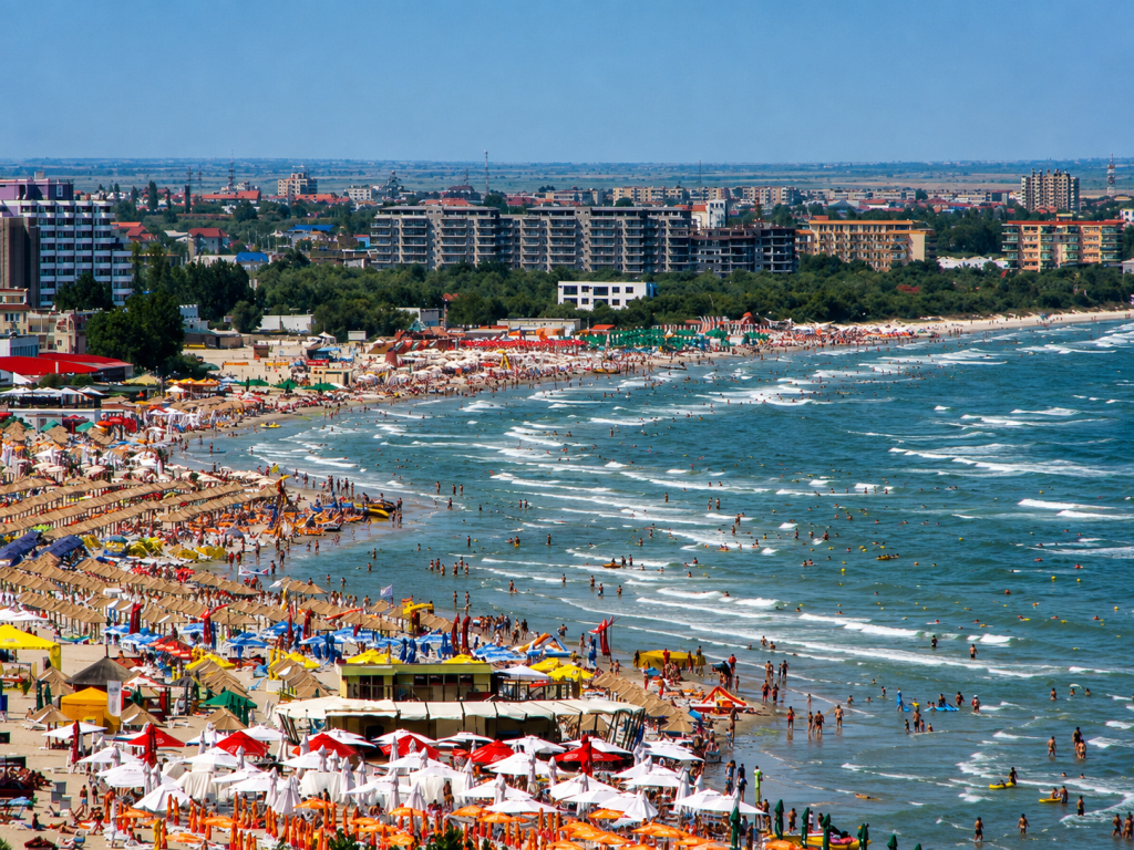 Apa caldă la mare transformă